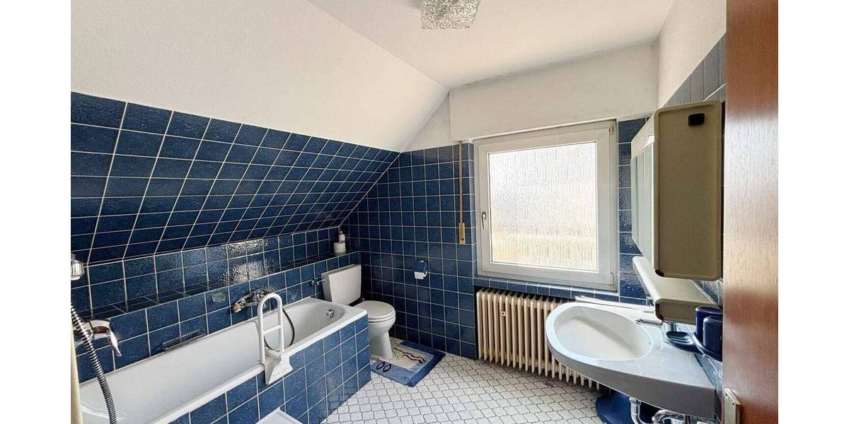 Ländliches Einfamilienhaus im Dornröschenschlaf 4 zimmer