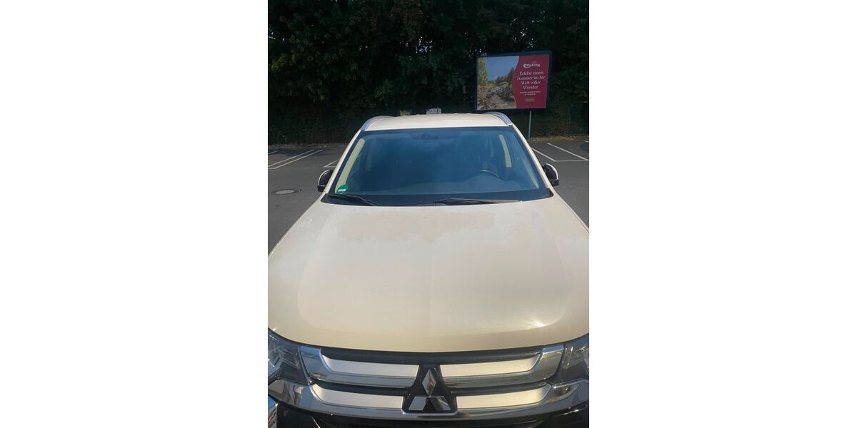 Mitsubishi Outlander 98.000 km 15.000 &euro; Ratingen 40885