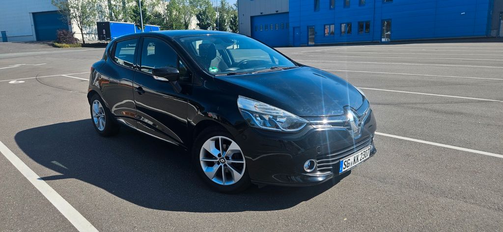 Renault Clio 133.000 km 6.470 &euro; Solingen 42653