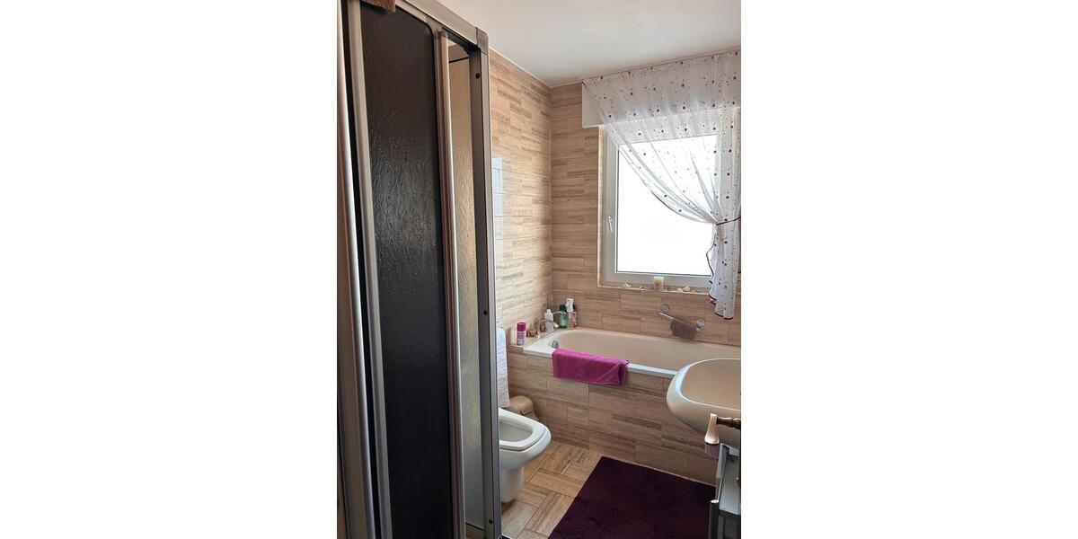 Einfamilienhaus Lindlar - 6 Zimmer, 167 m&sup2;, 350.000&euro; | Angebot:26145617