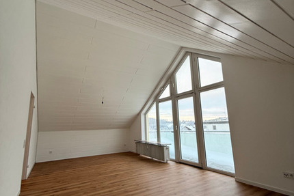 Helle, komplett renovierte Mietwohnung in guter Lage von Halver 2 zimmer