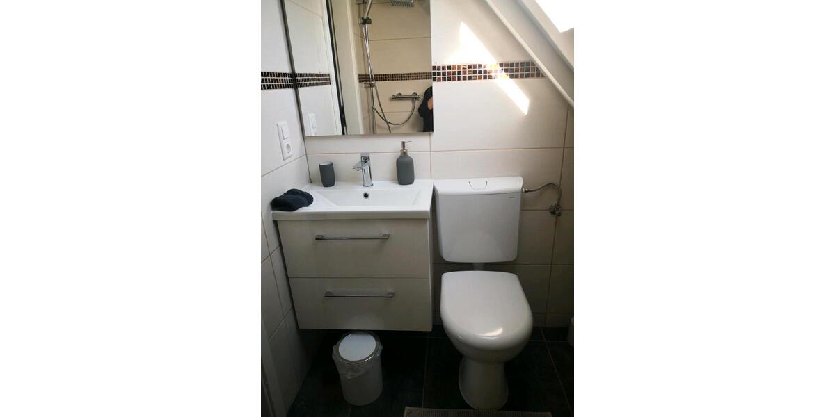 Einfamilienhaus Hilden - 5 Zimmer, 90 m&sup2;, 2.600&euro; | Angebot:25852142