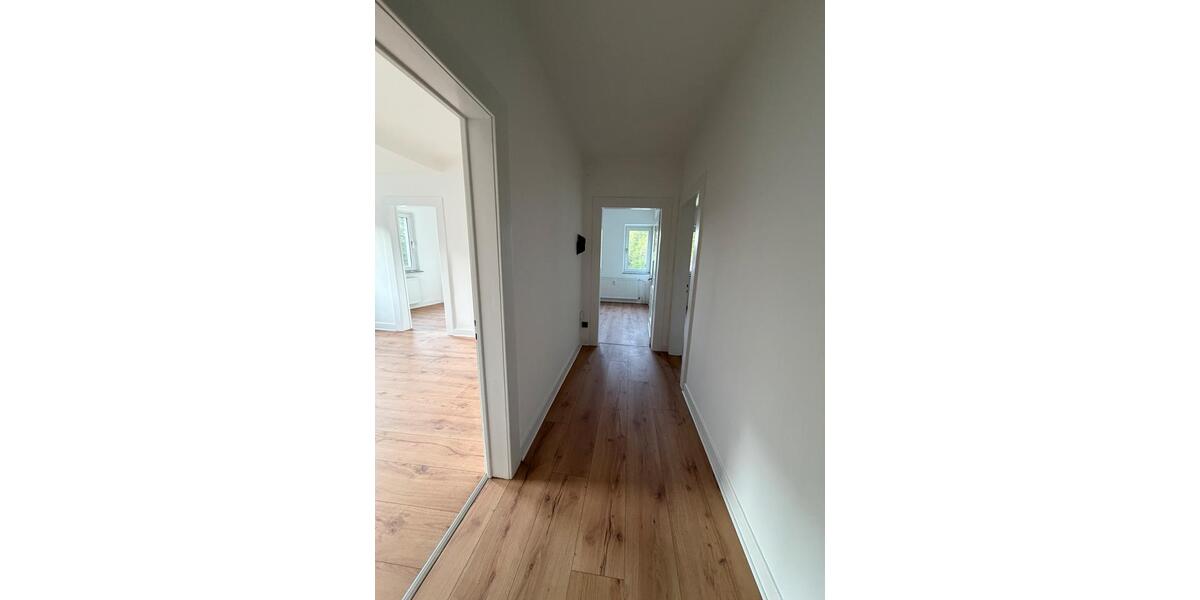 Etagenwohnung Schalksmühle - 5 Zimmer, 76 m&sup2;, 706&euro; | Angebot:26276817