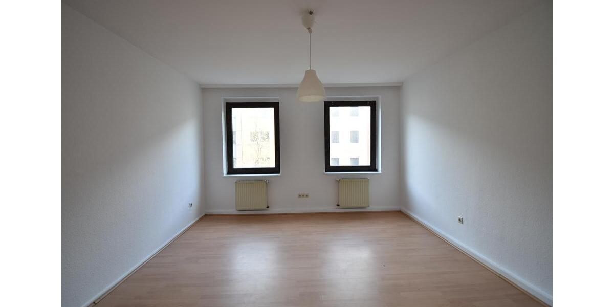 Spitzen Lage! Bezugsfreie 2-Zimmer-Whg mit Balkon 2 zimmer