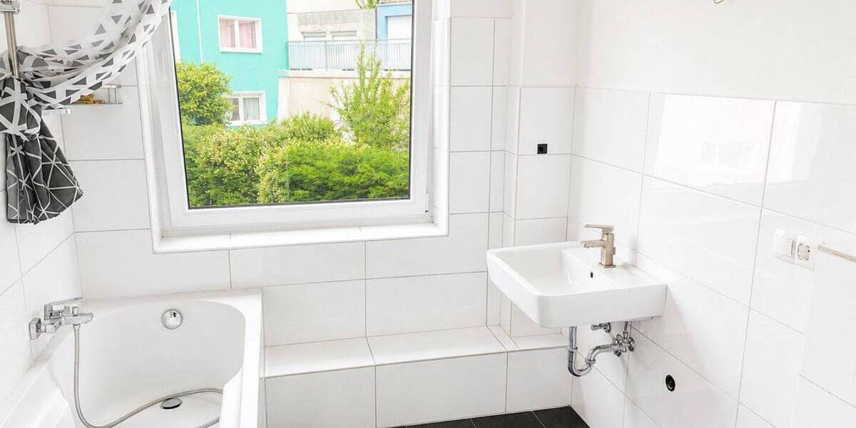 Etagenwohnung Remscheid Süd - 4 Zimmer, 95 m&sup2;, 700&euro; | Angebot:26927670