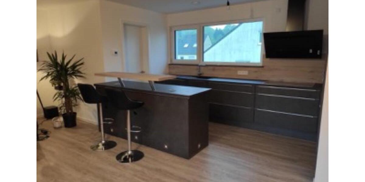 Einfamilienhaus Bergisch Gladbach - 3 Zimmer, 124 m&sup2;, 1.700&euro; | Angebot:25589822