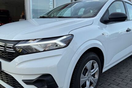 Dacia Sandero 7.084 km 15.888 &euro; Radevormwald 42477