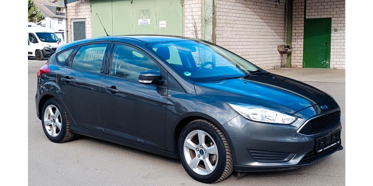 Ford Focus 15.036 km 8.650 &euro; Overath bei Köln 51491