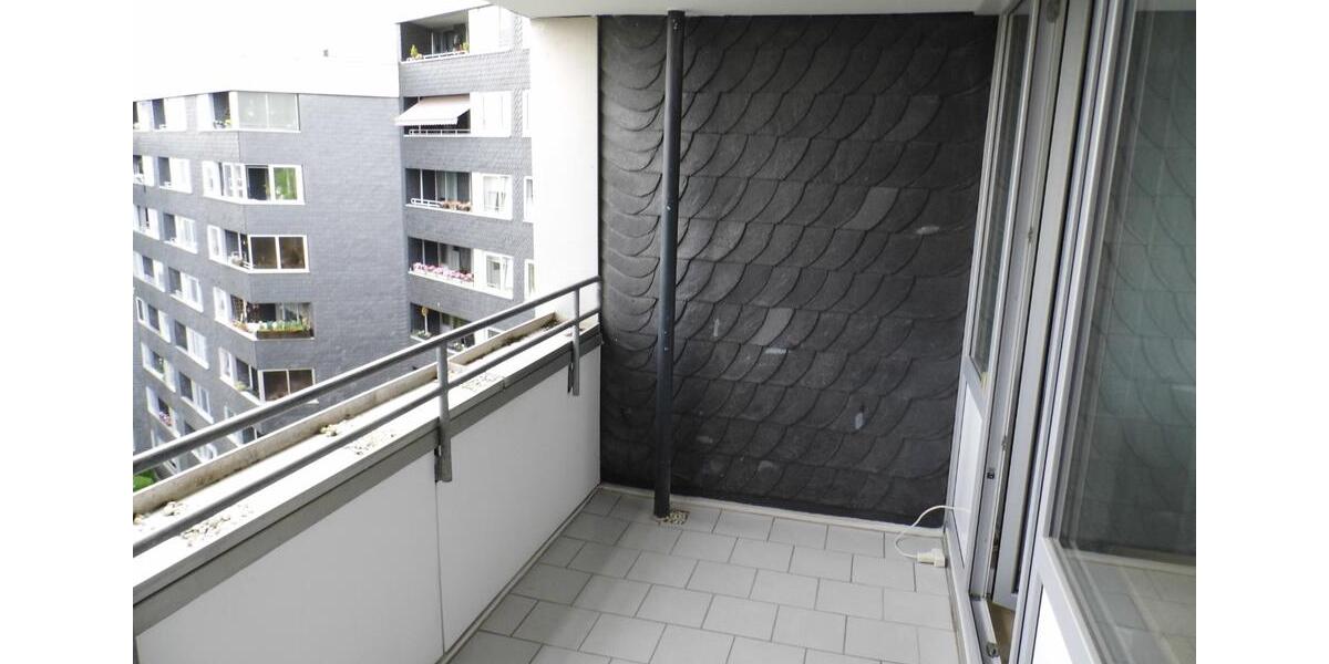 Schöne, modernisierte ETW, 83qm, 2xLoggia, zentral RS-Lennep 3 zimmer