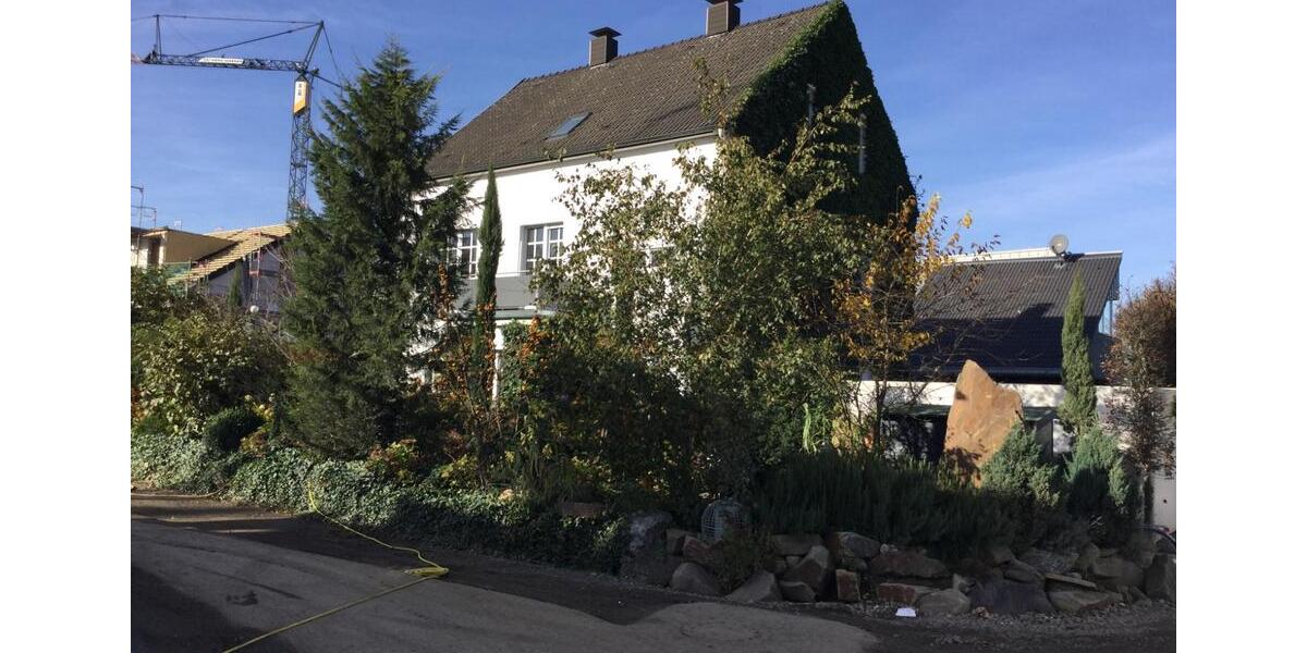 Dachgeschoßwohnung Bochum Bochum-Südwest - 4 Zimmer, 80 m&sup2;, 660&euro; | Angebot:25083103