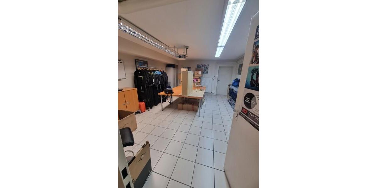 Viel Platz für Ihre Idee - Gewerbefläche auf der Münsterstraße ab dem 01.01.2026 zimmer