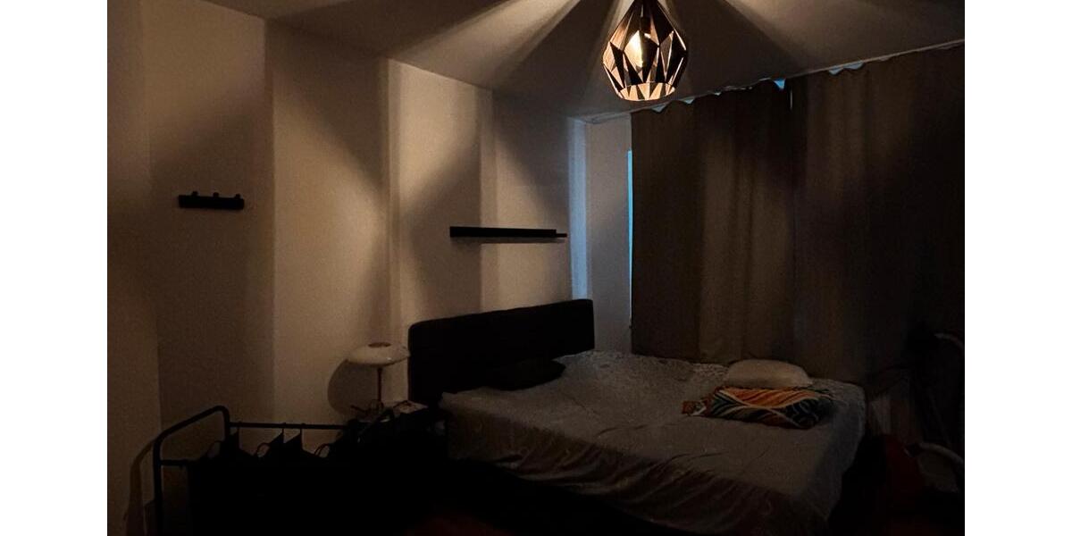 Etagenwohnung Düsseldorf Oberbilk - 3 Zimmer, 47 m&sup2;, 1.036&euro; | Angebot:26652570