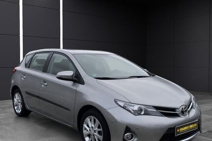 Toyota Auris 80.000 km 12.980 &euro; Remscheid 42897