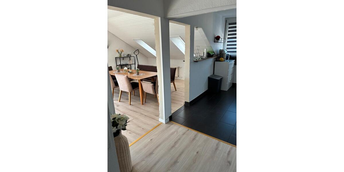 Dachgeschoßwohnung Hagen Hagen-Nord - 2 Zimmer, 100 m&sup2;, 266.000&euro; | Angebot:25655956