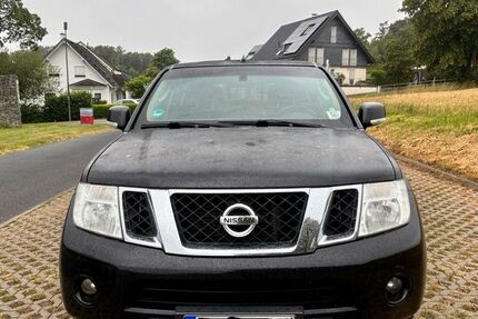 Nissan Navara 218.000 km 8.999 &euro; Wermelskirchen 42929