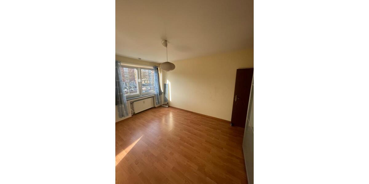 Etagenwohnung Düsseldorf Oberbilk - 2 Zimmer, 65 m&sup2;, 1.185&euro; | Angebot:25719994