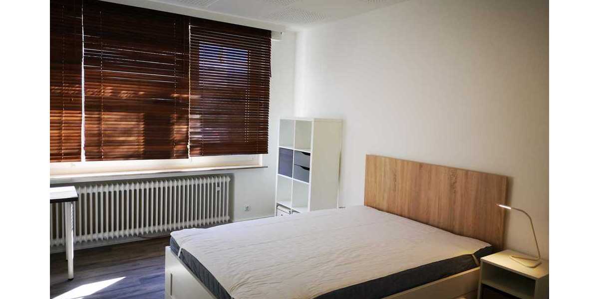 Helles WG-Zimmer für Studentin / weibl. Azubi in Schwelm 3 zimmer