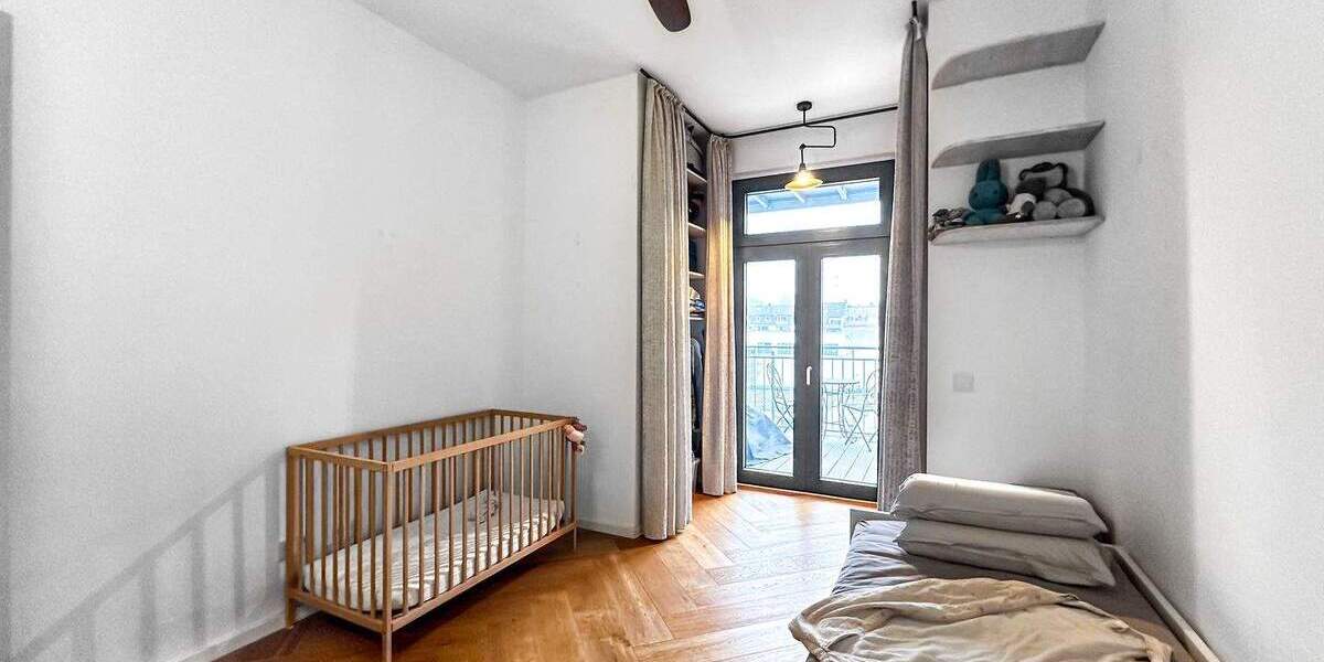 Terrassenwohnung Düsseldorf Friedrichstadt - 3 Zimmer, 130 m&sup2;, 2.900&euro; | Angebot:24807540