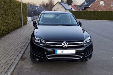 VW Touareg 326.000 km 8.000 &euro; Halver 58553
