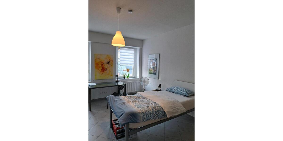 Etagenwohnung Leverkusen - 1 Zimmer, 20 m&sup2;, 550&euro; | Angebot:25656599