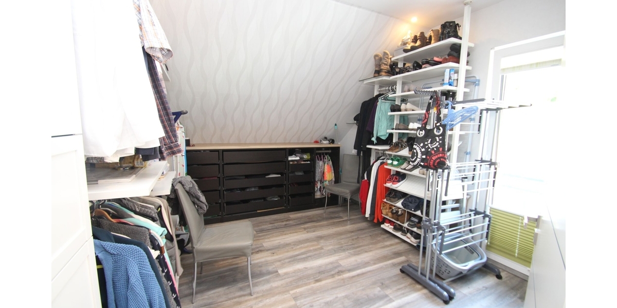 Mit 3D: Einfamilienhaus mit schön angelegtem Garten und dem Blick ins Grüne! 4 zimmer