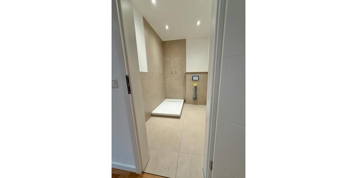 Etagenwohnung Wuppertal Lichtenplatz - 3 Zimmer, 100 m&sup2;, 1.799&euro; | Angebot:26578558