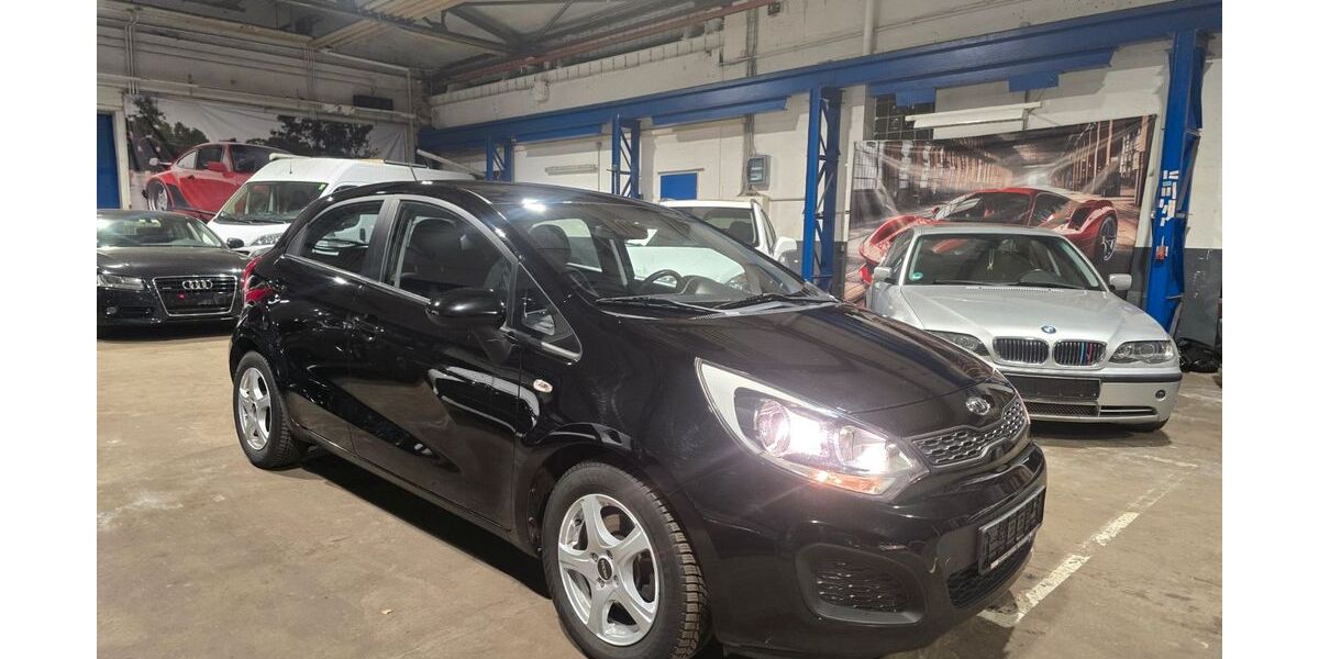 Kia Rio 147.000 km 5.590 &euro; Wuppertal 42349