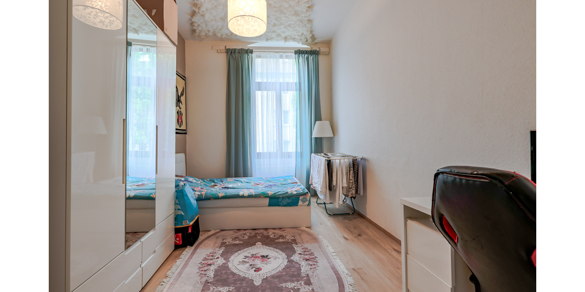 Großzügig geschnittene Eigentumswohnung in Köln-Mülheim 3 zimmer