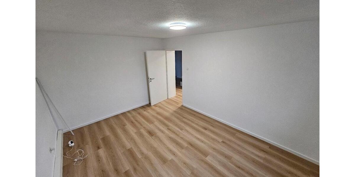 Etagenwohnung Solingen Höhscheid - 2 Zimmer, 51 m&sup2;, 880&euro; | Angebot:26408260