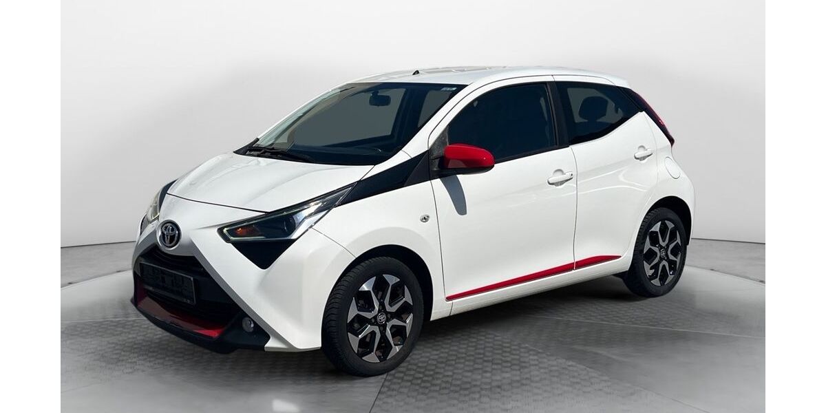Toyota Aygo (X) 91.354 km 8.400 &euro; Dormagen 41540