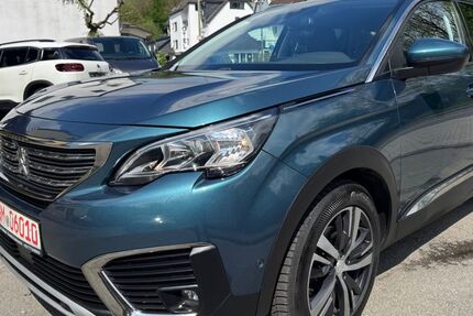 Peugeot 5008 220.000 km 16.499 &euro; Engelskirchen 51766