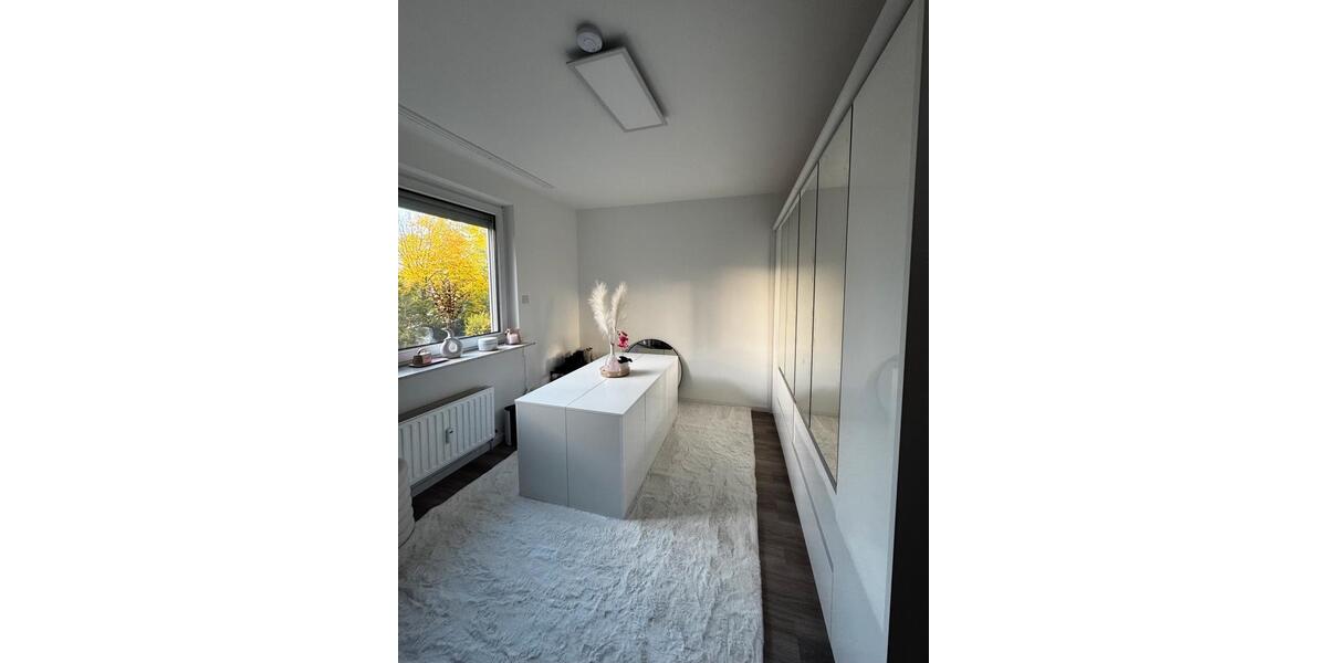 Etagenwohnung Leverkusen Alkenrath - 3 Zimmer, 70 m&sup2;, 1.090&euro; | Angebot:26439650