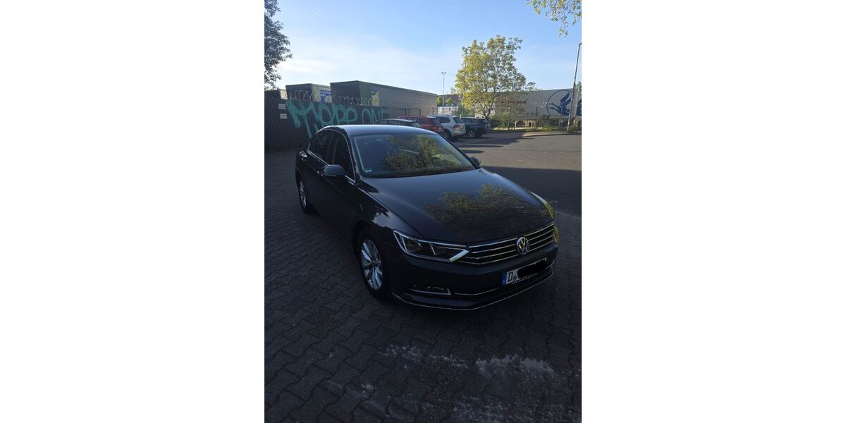 VW Passat 145.000 km 17.600 &euro; Düsseldorf 40225