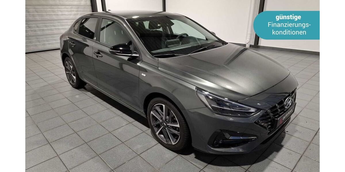 Hyundai i30 31.127 km 18.990 &euro; Wuppertal 42287