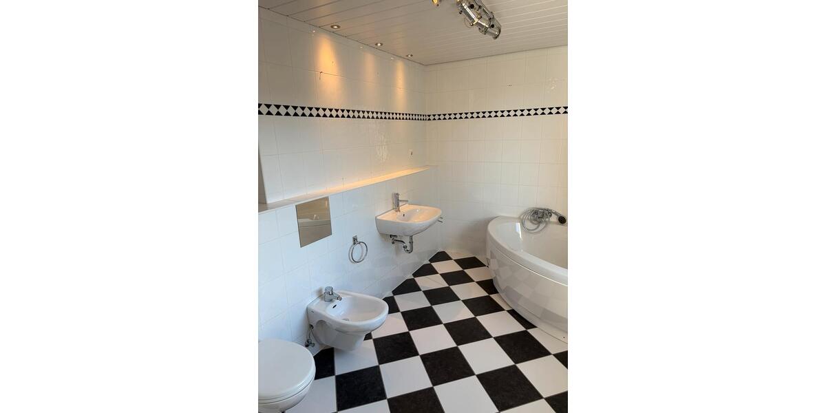 Doppelhaushälfte Gevelsberg - 4 Zimmer, 105 m&sup2;, 990&euro; | Angebot:26055924