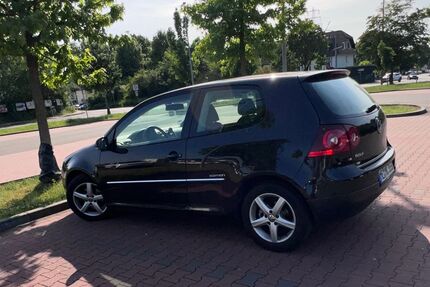 VW Golf 321.420 km 777 &euro; Ratingen 40878