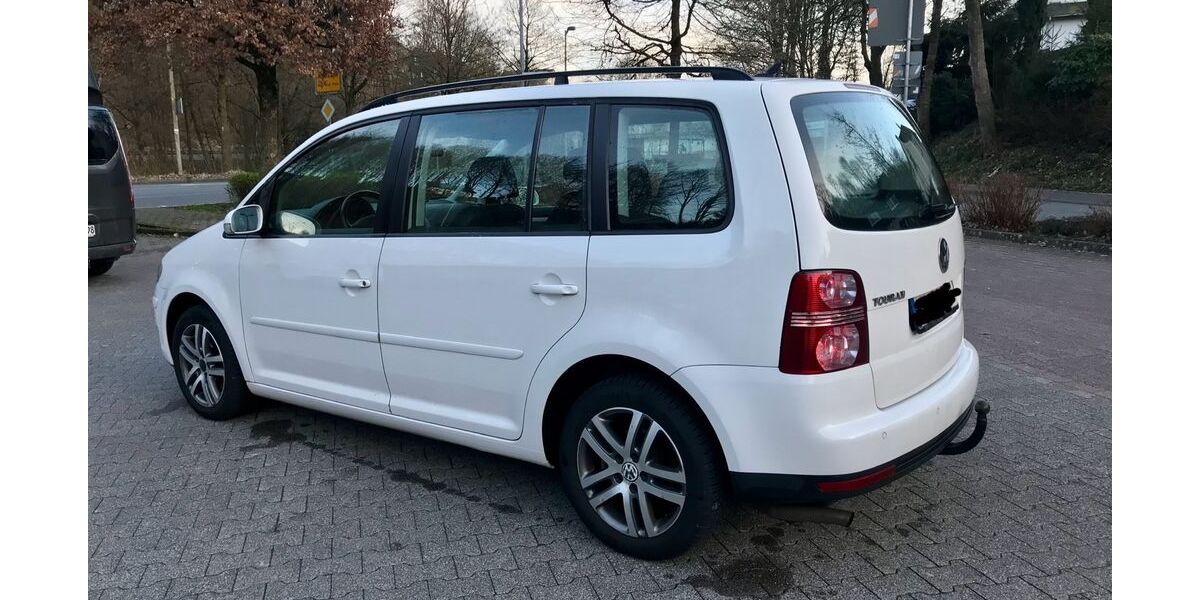 VW Touran 330.000 km 2.799 &euro; Kierspe 58566