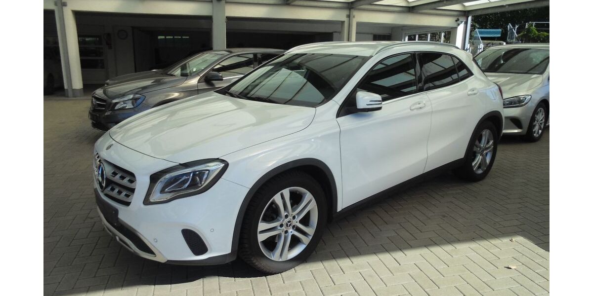 Mercedes-Benz GLA 180 59.600 km 21.600 &euro; Marienheide-Rodt 51709