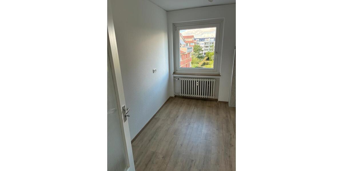 Etagenwohnung Düsseldorf Derendorf - 3 Zimmer, 70 m&sup2;, 1.200&euro; | Angebot:26362632