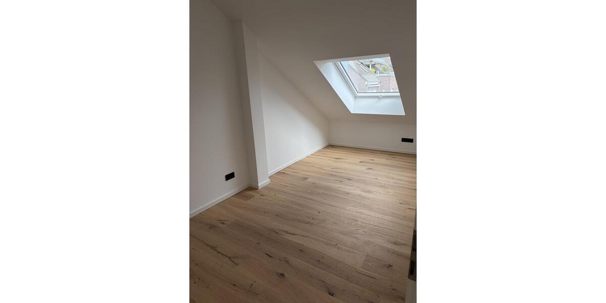 Maisonettenwohnung Mettmann - 4.5 Zimmer, 160 m&sup2;, 2.250&euro; | Angebot:21910097