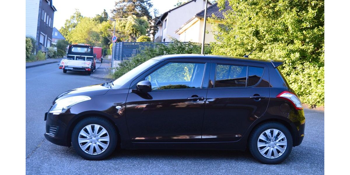 Suzuki Swift 135.000 km 4.890 &euro; Wuppertal 42279
