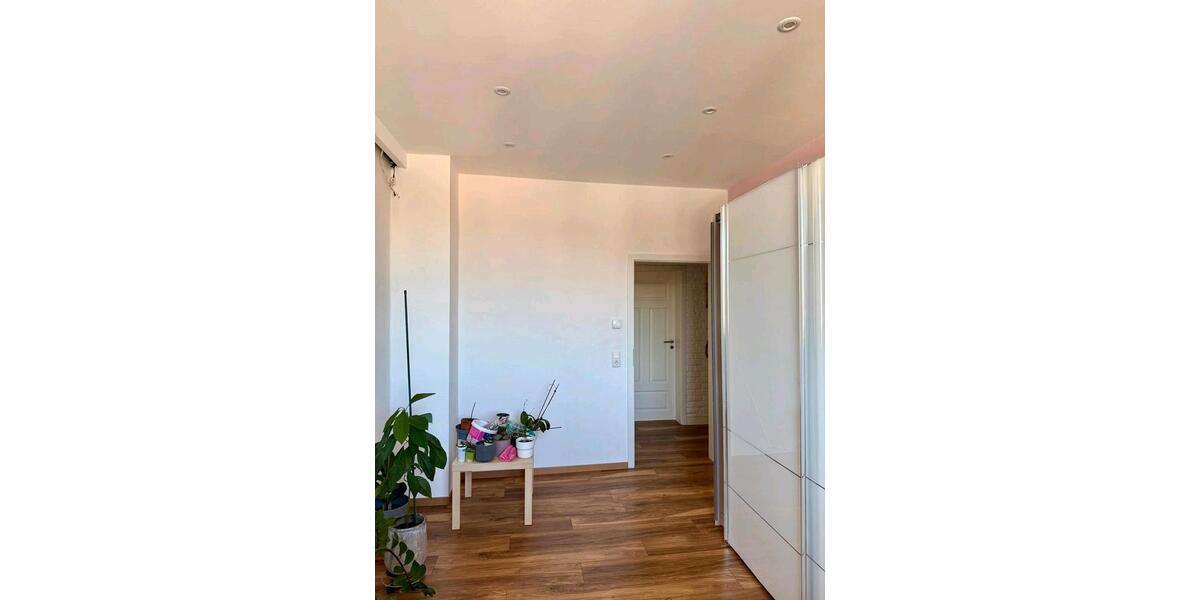 Dachgeschoßwohnung Wuppertal Sedansberg - 4 Zimmer, 100 m&sup2;, 850&euro; | Angebot:25370624