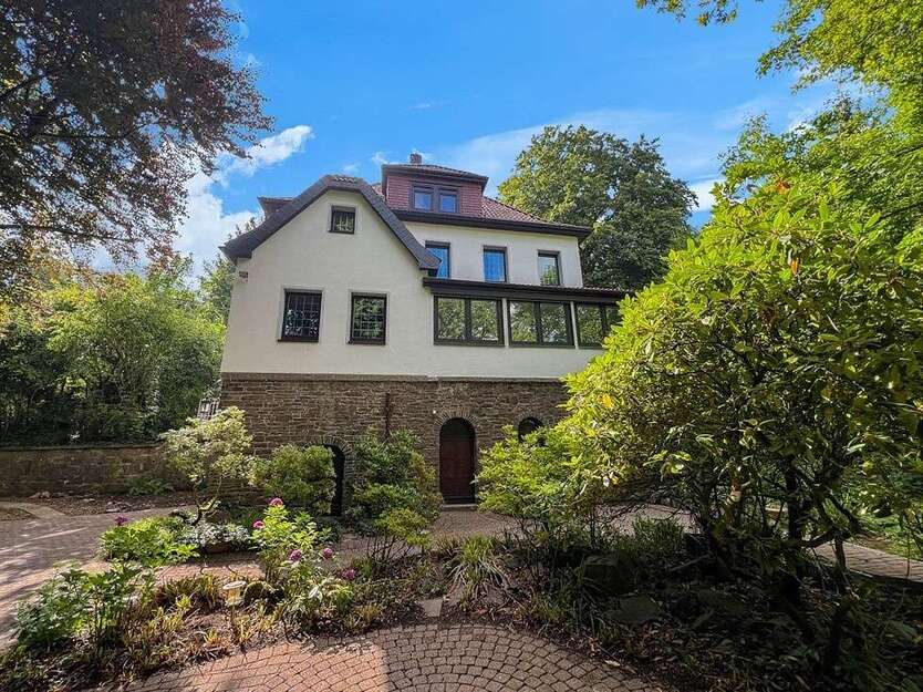 Haus zum Kaufen in Hagen 595.000 € 353 m²