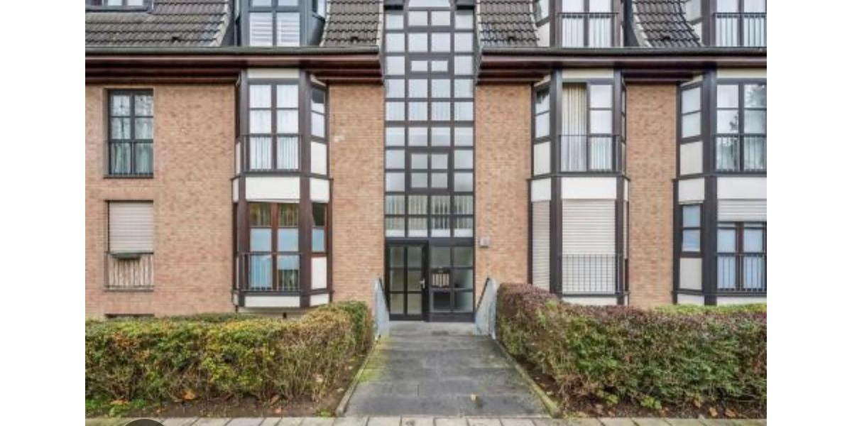 Dachgeschoßwohnung Düsseldorf Stadtbezirk 3 - 3 Zimmer, 110 m&sup2;, 1.800&euro; | Angebot:25647841