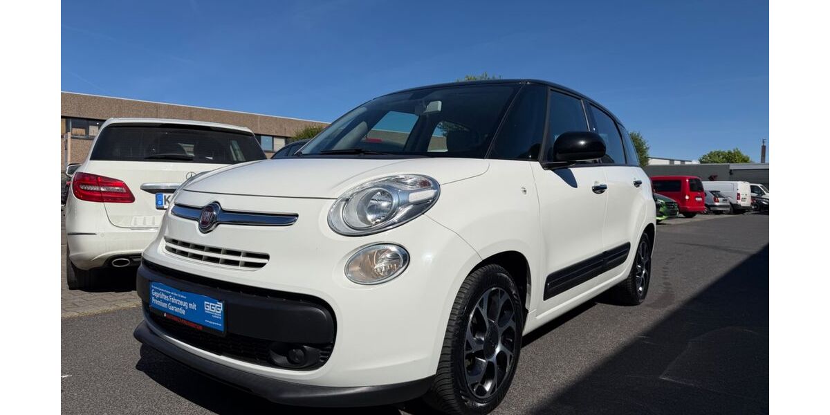 Fiat 500L 151.909 km 8.490 &euro; Düsseldorf 40233