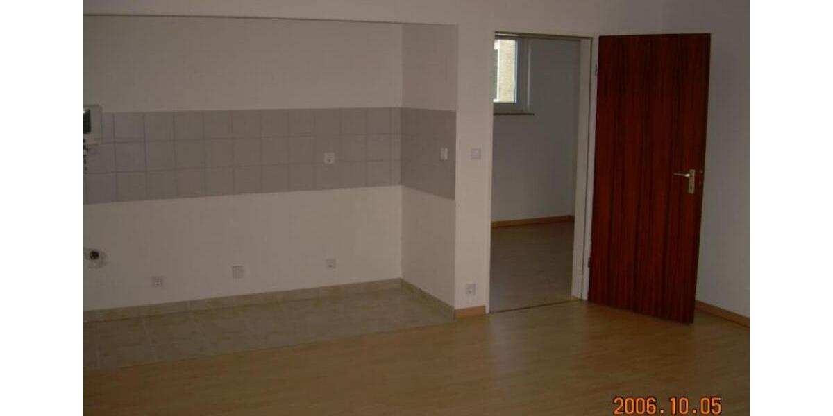 Zwei Zimmer Wohnung, mit großem Balkon, 54m², mit EBK 2 zimmer
