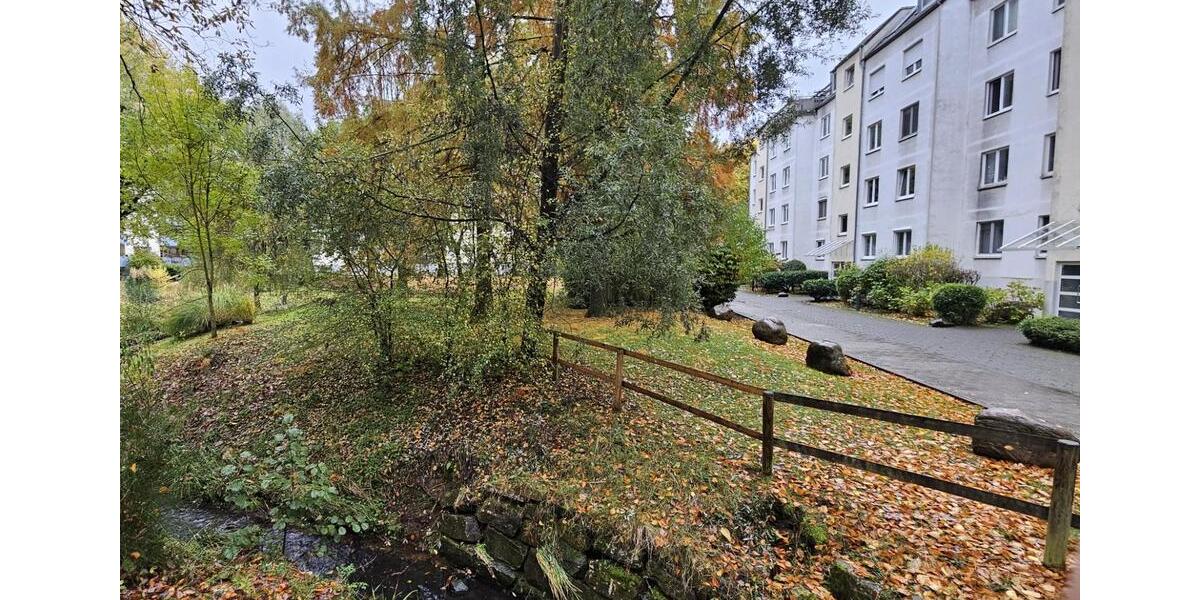 Eigentumswohnung 3,5 Zimmer 96,43m2 Balkon Aufzug 2 Parkplätze 3.5 zimmer