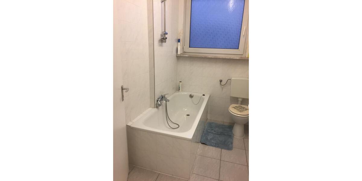 Dachgeschoßwohnung Remscheid - 3 Zimmer, 80 m&sup2;, 850&euro; | Angebot:26415545