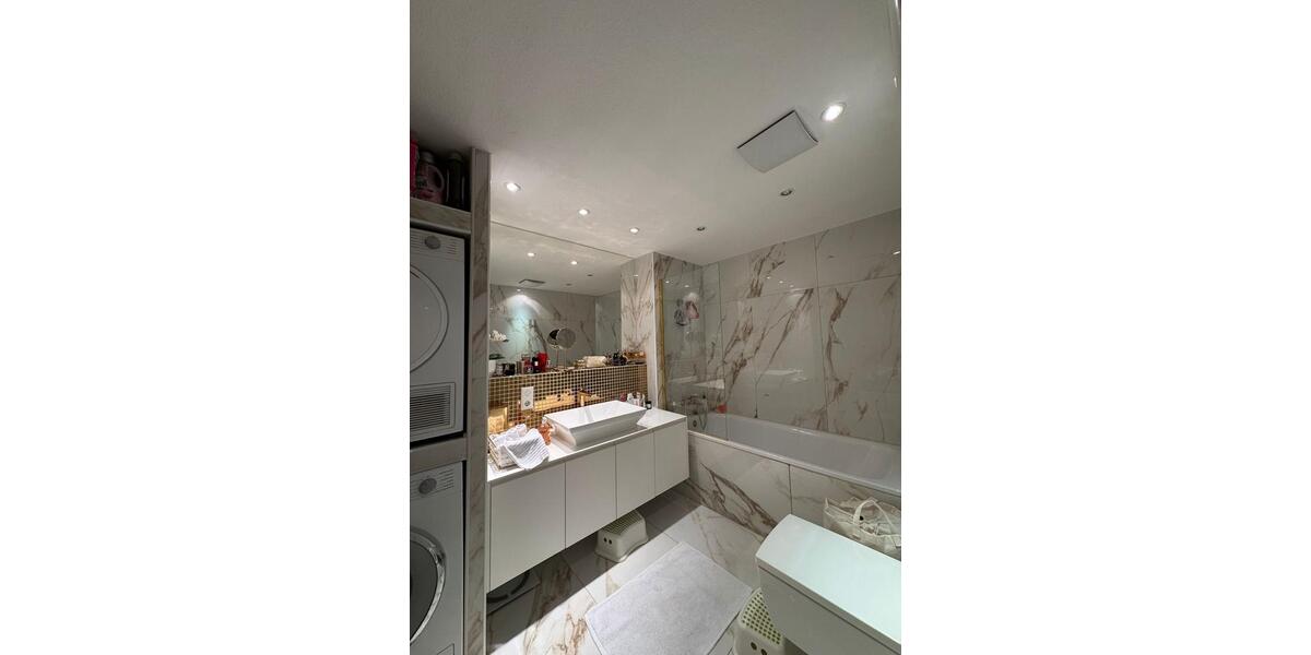 Luxuriöse EG Wohnung in Ratingen mit großem Garten beliebte Lage 4 zimmer