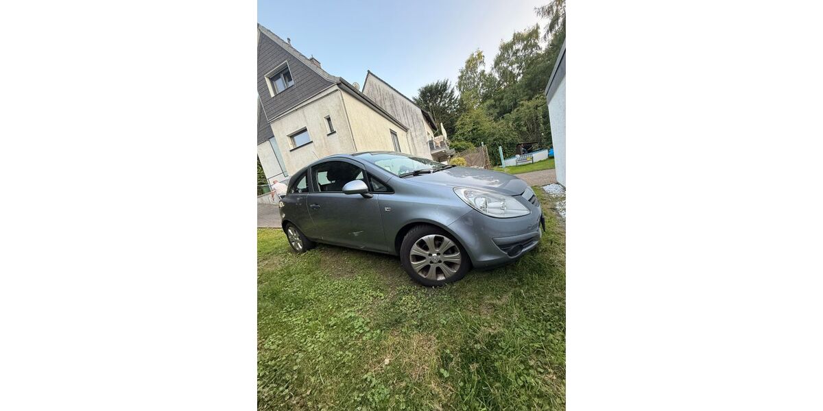 Opel Corsa 92.500 km 1.700 &euro; Overath 51491